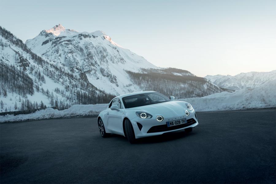  Alpine A110 Pure 2018 года  (WW) (фото 2 из 38)